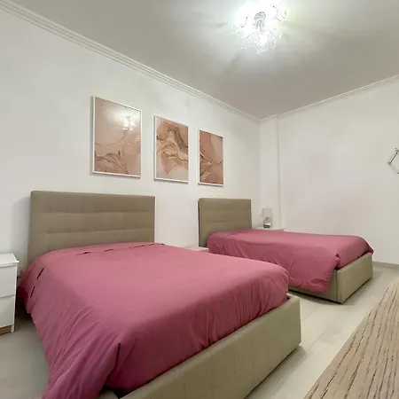 Apartment Grace's Mirror *